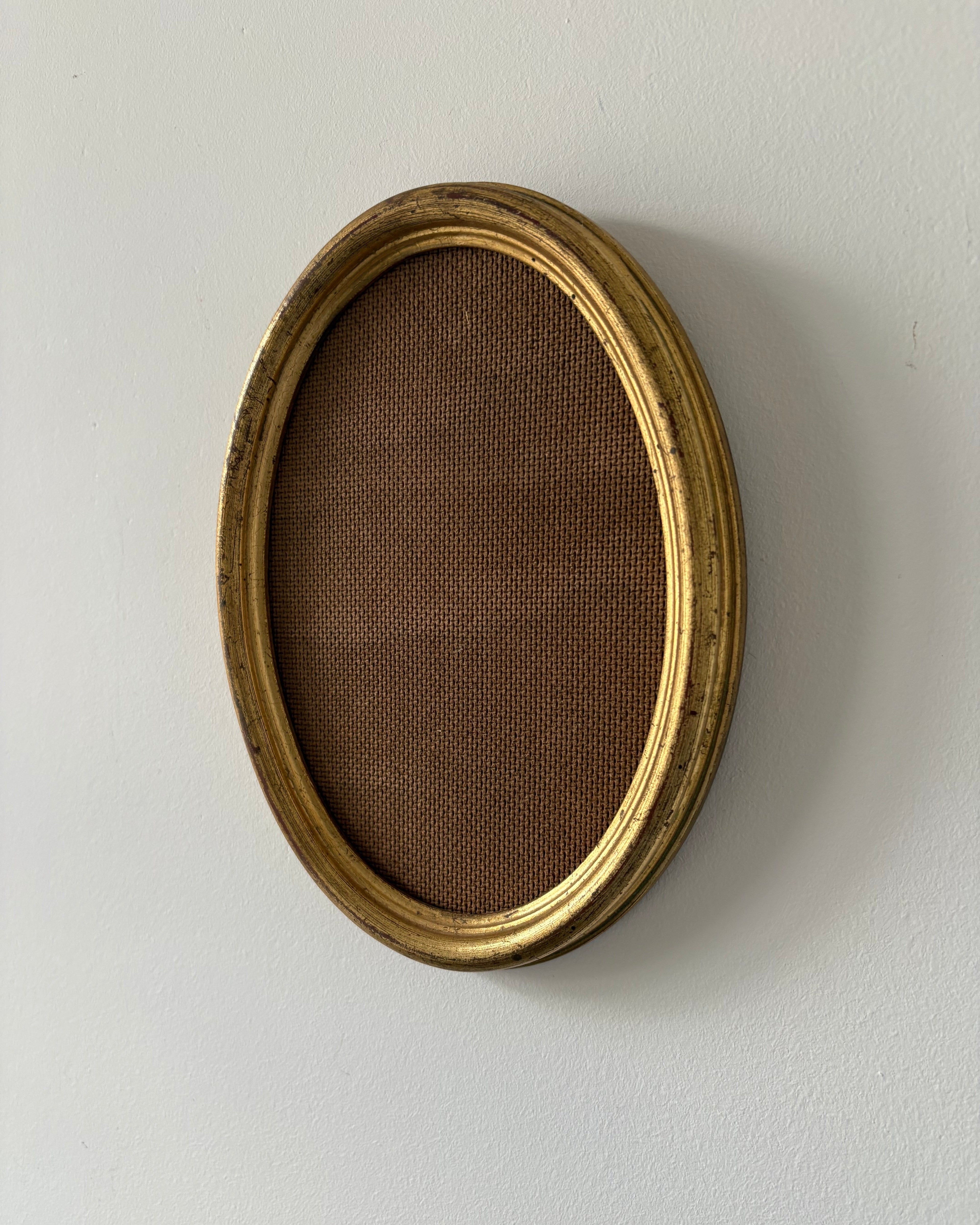 Vintage - Gold leaf oval