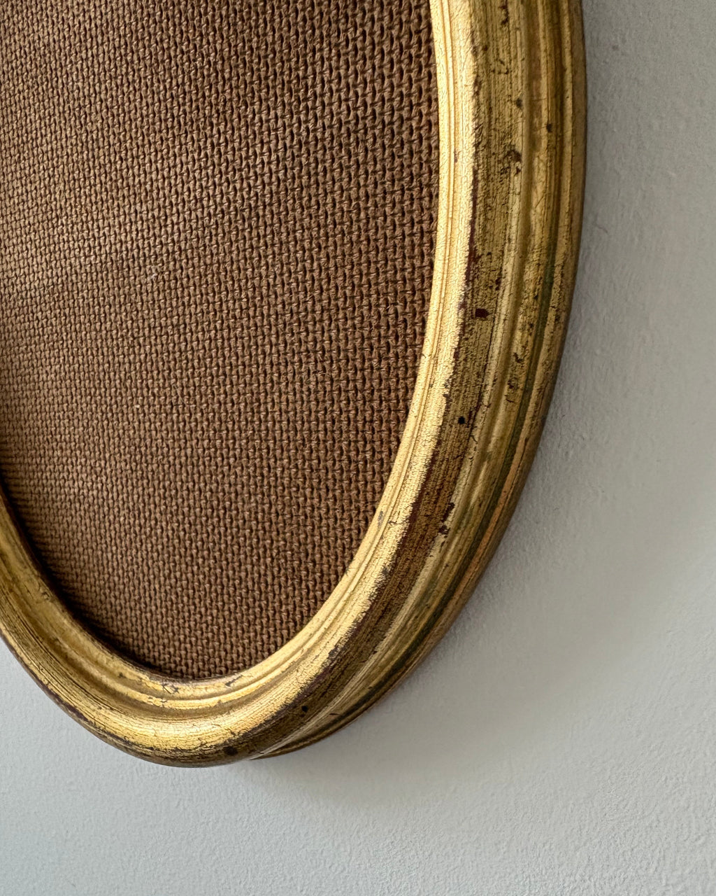Vintage - Gold leaf oval